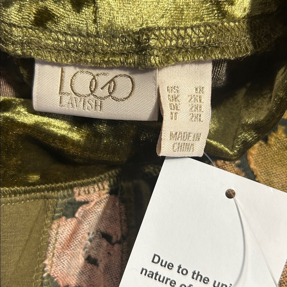 New LOGO Lavish Lori Goldstein Rayon 230 Pieced Velvet Top 1X Floral Long Sleeve - Picture 6 of 7